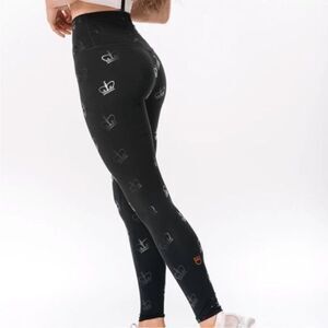 KadyLuxe Crown Tonal Leggings Black Size Medium  C